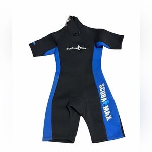 Kids Swim Shorty Wetsuit - Black and Blue